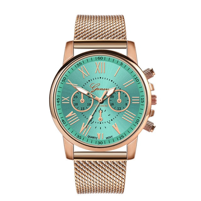'Simplistic' Women Watch
