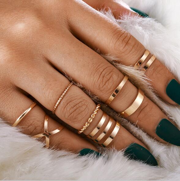 Round Hollow 8pc Ring Set