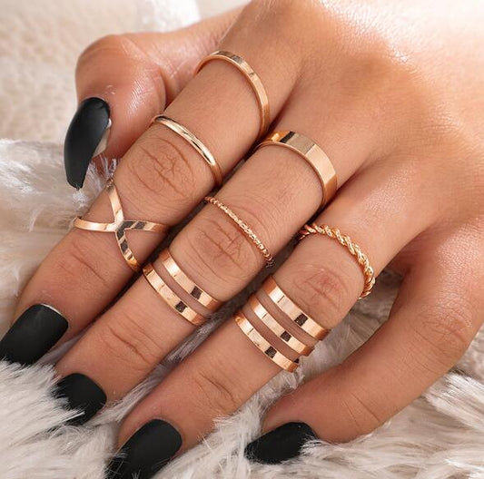 Round Hollow 8pc Ring Set